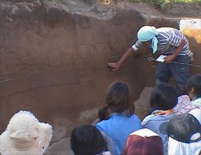 現場説明会風景(遺構外) 現場説明会風景(遺構外)
