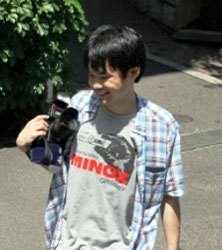 卒業生　佐藤俊介