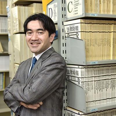 世界的な政治への不信の高まりの中で揺らぐ代表制民主主義はどうなる？