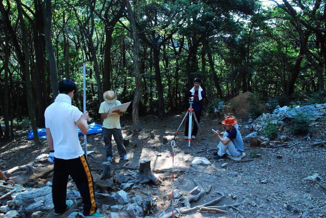 4号墳作業風景 4号墳作業風景